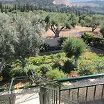 Apsedes Daire Trapezaki (Kefalonia)