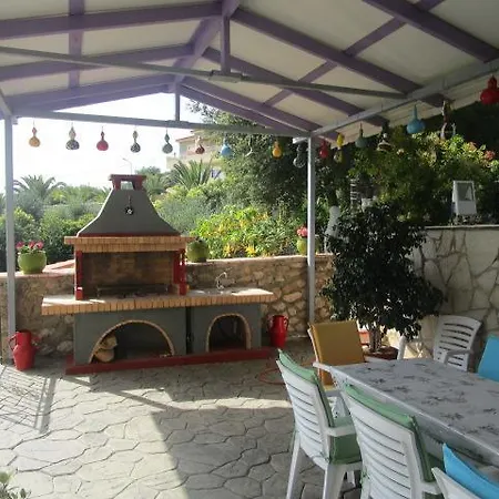 Apsedes * Trapezaki (Kefalonia)